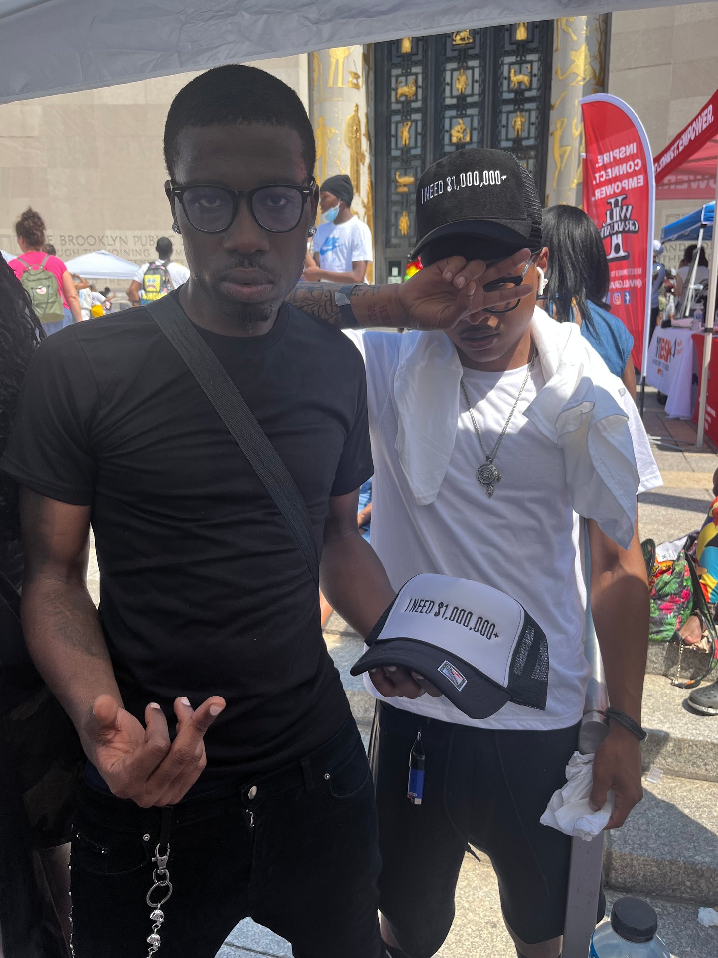 $1,000,000 TRUCKER HATS